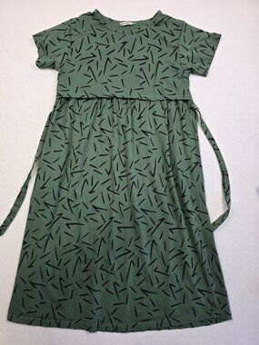 Green Short Sleeve Midi Dress With Belted Waist By Paavay Size S